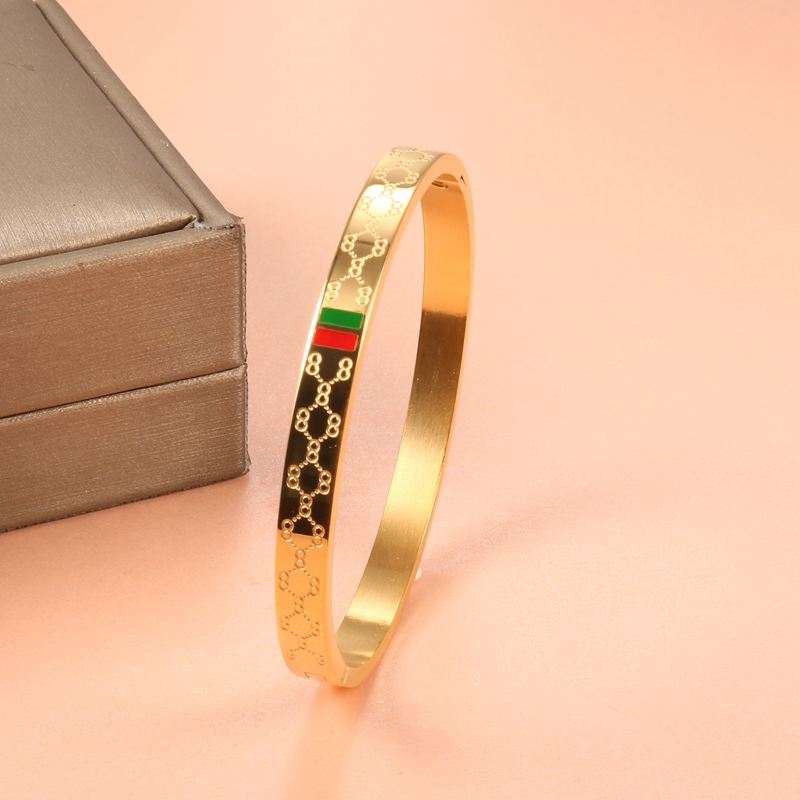 Gucci Bracelet (18K Gold Plated)
