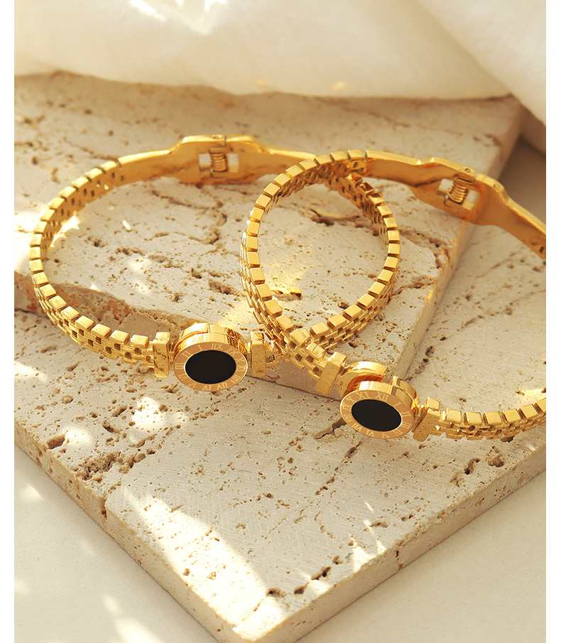 Stylish Bracelet 18K Gold Plated