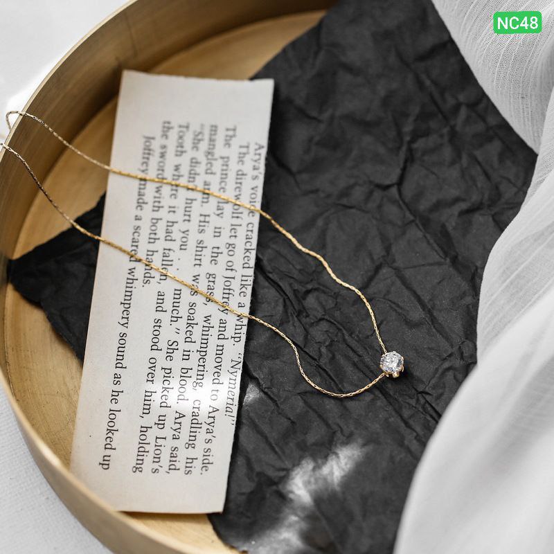 One Diamond Stainless steel necklace 18k Gold Plated