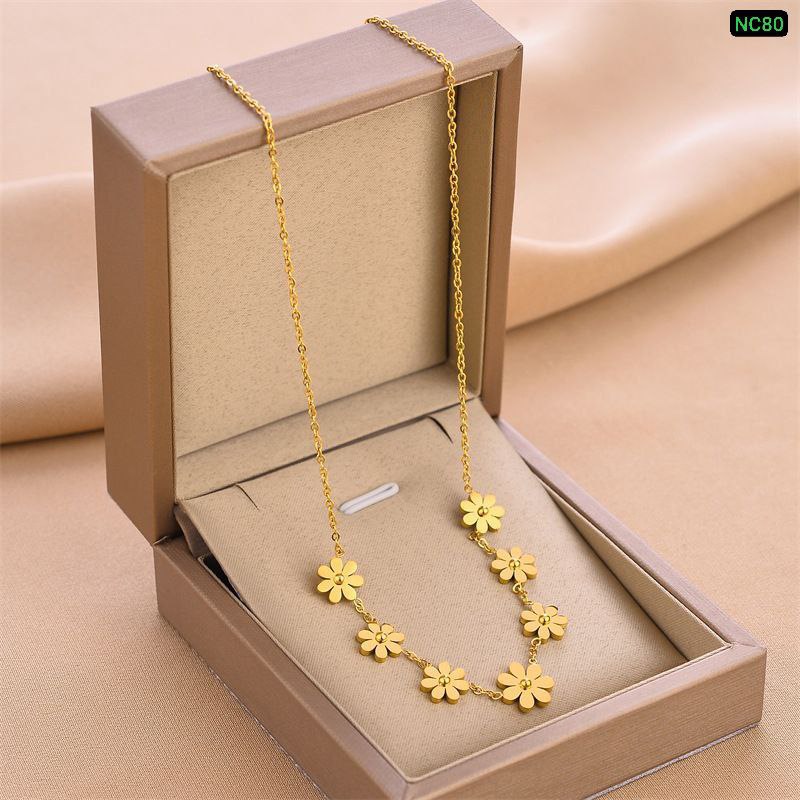 7 Flower Stainless steel Necklace (18K Gold Plated)