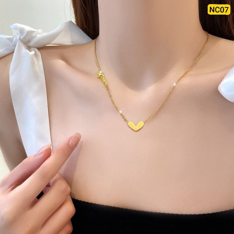 Minimalist Style Latter Love Heart Necklace (18k Gold Plated)