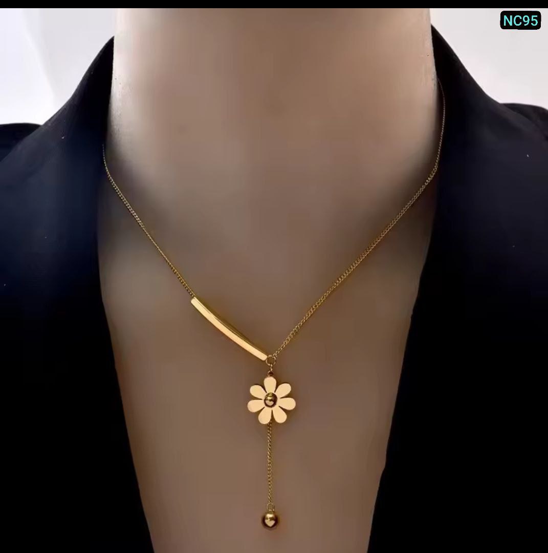 1 Ball 1 Flower 1 Stick Necklace (18k Gold Plated)