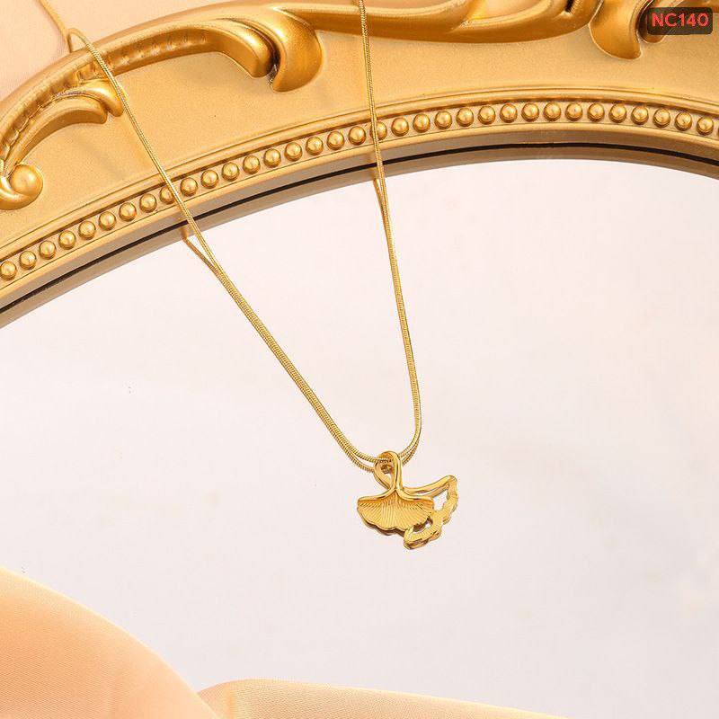 2 Gold Leaf Necklace (18k Gold Plated)