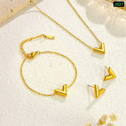 V Style Jewellery Set (18k Gold Plated)