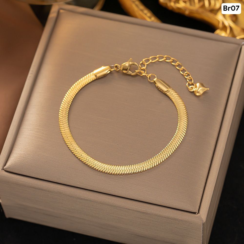 Chain Hanging Love Bracelet (18k Gold Plated)